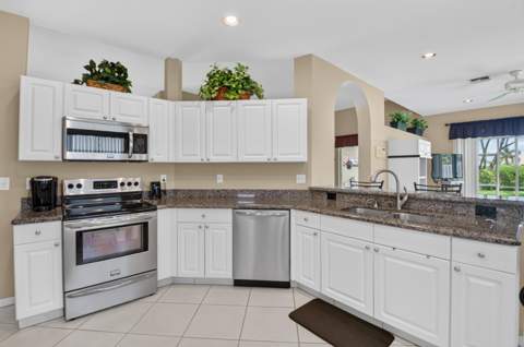 12764 Coral Lakes Drive, Boynton Beach FL - photo 22 of 92