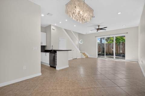 11 NE 20th Avenue, Pompano Beach FL - photo 7 of 33