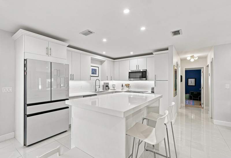 4 bedroom Single Family Residence at 1541 NW 64TH Avenue, CATHEDRAL SQUARE, Margate — photo 3