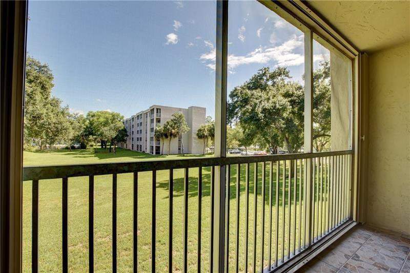 1 bedroom Condominium at 8735 Ramblewood Drive #212, Sherwood Square Condominium, Coral Springs — photo 3