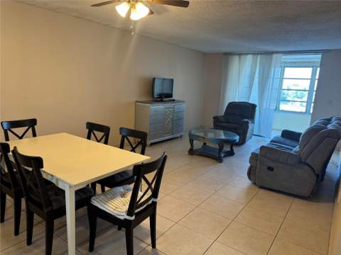 2860 Somerset Drive #317K, Lauderdale Lakes FL - photo 19 of 50