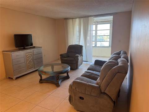 2860 Somerset Drive #317K, Lauderdale Lakes FL - photo 22 of 50