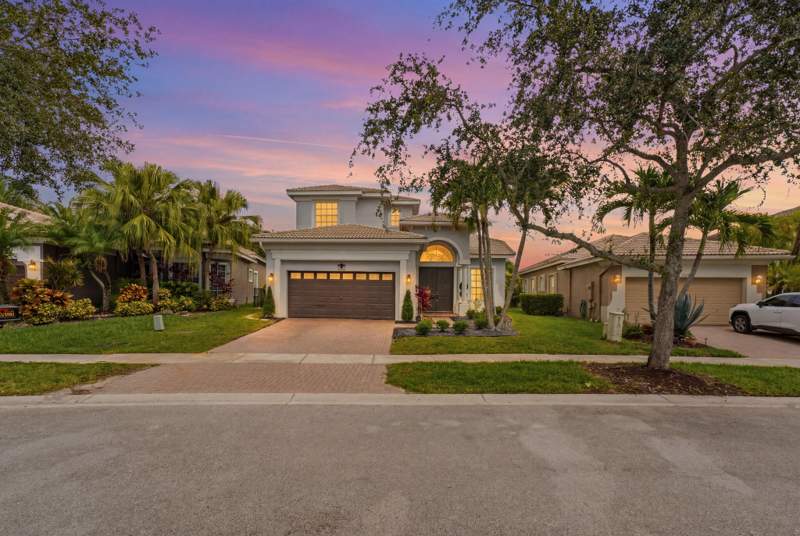4 bedroom Single Family Residence at 12339 NW 77th Manor, Heron Bay Central, Parkland — photo 2