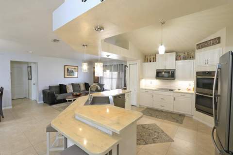 5822 NW Bates Avenue, Port St. Lucie FL - photo 7 of 35