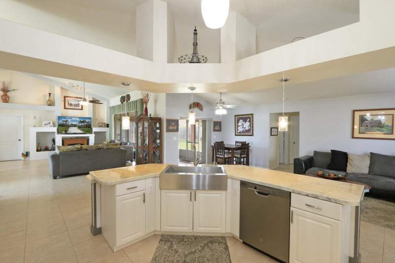 4 bedroom Single Family Residence at 5822 NW Bates Avenue, Torino Port St Lucie Section 44, Port St. Lucie — photo 4