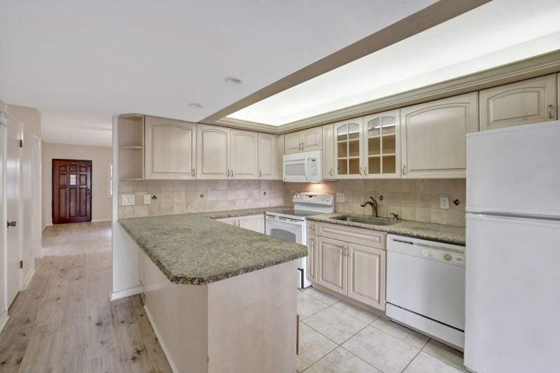 2 bedroom Condominium at 917 NE 16th Avenue #7, Crossroads Condo, Fort Lauderdale — photo 3