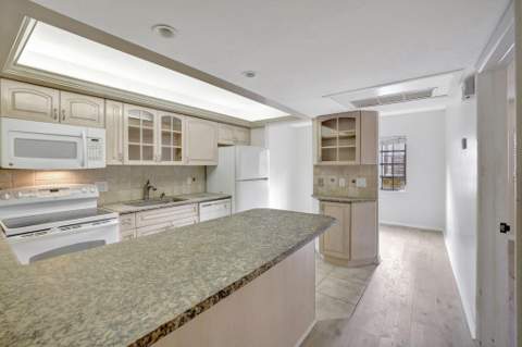 917 NE 16th Avenue #7, Fort Lauderdale FL - photo 6 of 39