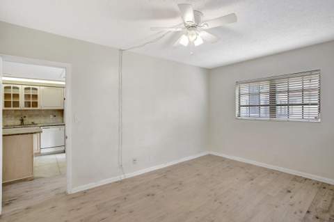 917 NE 16th Avenue #7, Fort Lauderdale FL - photo 9 of 39