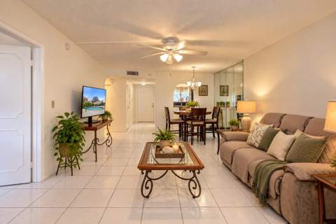 2651 Sunrise Lakes Drive #104, Sunrise FL - photo 7 of 31