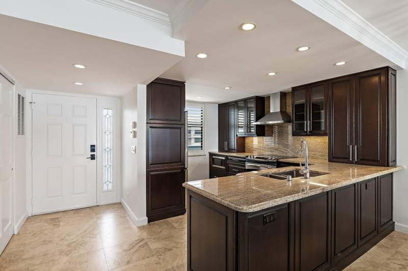 2 bedroom Condominium at 900 Ocean Drive #705, Juno By The Sea North The Surf Condo, Juno Beach — photo 5