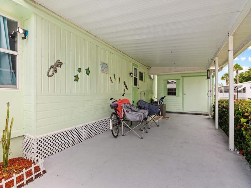 2 bedroom Manufactured Home at 9 Kassaba Lane, Spanish Lakes One, Port St. Lucie — photo 5
