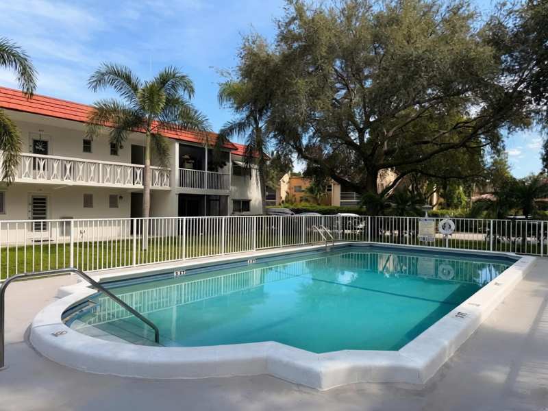 1 bedroom Condominium at 899 SE 2nd Avenue #207, Regis House Condo, Deerfield Beach — photo 1
