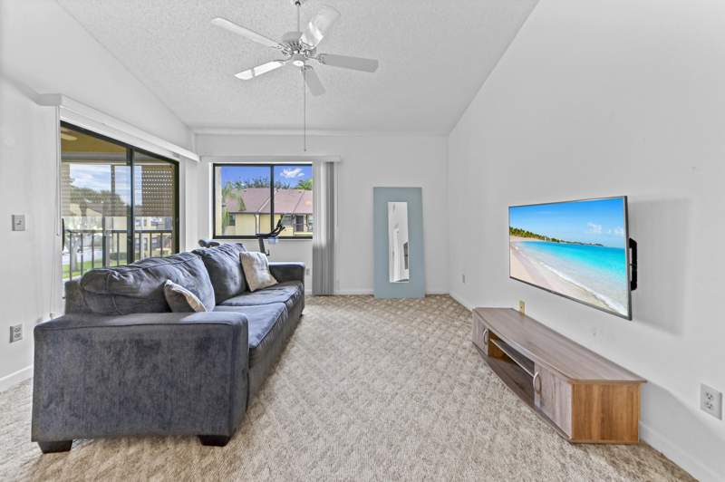 2 bedroom Condominium at 4717 Lucerne Lakes Boulevard #201, Lucerne Greens Condo, Lake Worth — photo 3