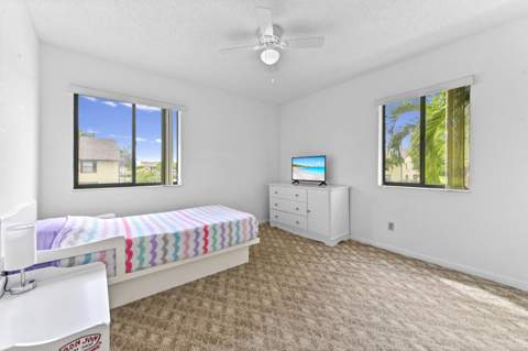 4717 Lucerne Lakes Boulevard #201, Lake Worth FL - photo 18 of 29