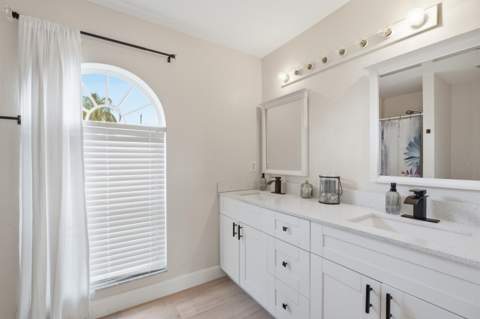 385 SW Nativity Terrace, Port St. Lucie FL - photo 12 of 32