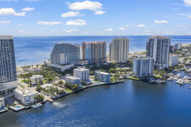 1 bedroom Condominium at 95 N Birch Road #704, Harbor Haven Condo, Fort Lauderdale — photo 3