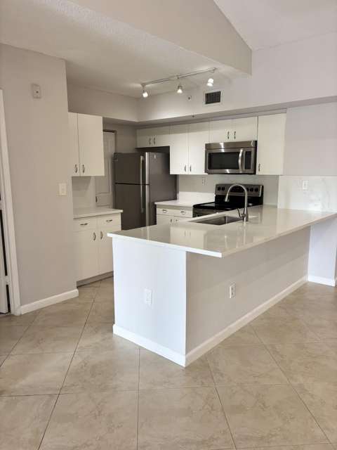 2640 S University Drive #305, home for sale in Davie 33328