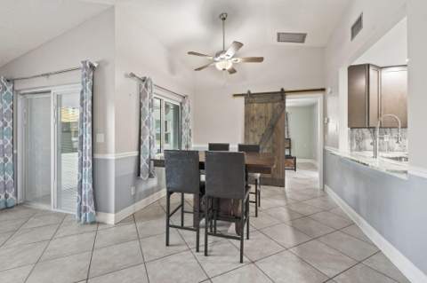 5111 Eagle Drive, Fort Pierce FL - photo 10 of 37