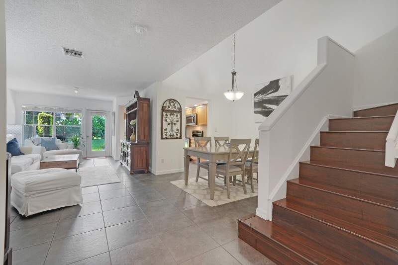 3 bedroom Townhouse at 5282 Sapphire Valley, Fairfield At Boca 2 Of Cedar Grove, Boca Raton — photo 4