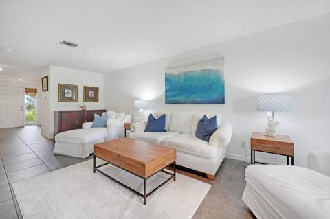 5282 Sapphire Valley, Boca Raton FL - photo 6 of 34