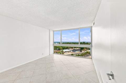 2715 N Ocean Boulevard #7D, Fort Lauderdale FL - photo 8 of 30