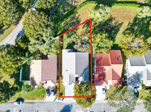 8901 Boatswain Drive, Boynton Beach FL - photo 9 of 104