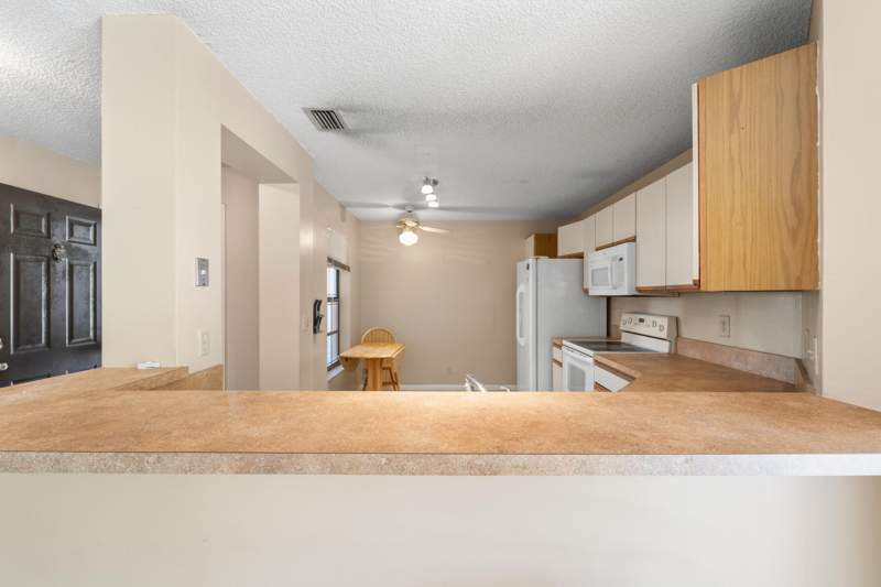 2 bedroom Condominium at 3237 Perimeter Drive #2512, LUCERNE PARK CONDOS , Greenacres — photo 4