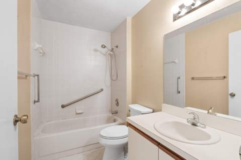 3237 Perimeter Drive #2512, Greenacres FL - photo 14 of 33