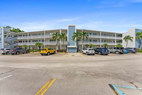 309 Wellington M, home for sale in West Palm Beach 33417