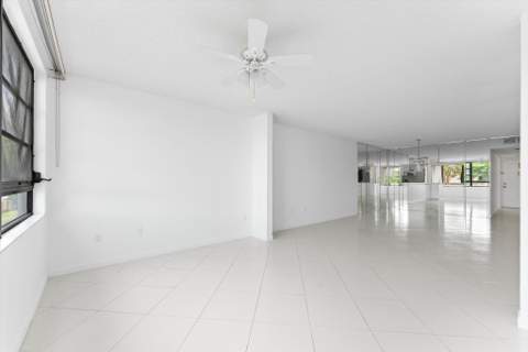 10634 W Clairmont Circle, Tamarac FL - photo 20 of 47