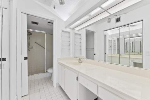 10634 W Clairmont Circle, Tamarac FL - photo 24 of 47