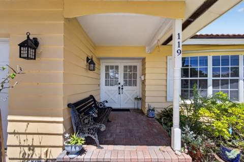 119 Cruiser Road, North Palm Beach FL - photo 7 of 54