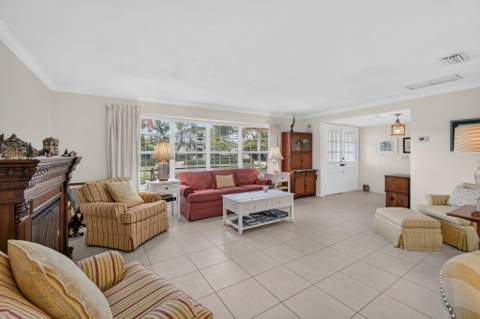 119 Cruiser Road, North Palm Beach FL - photo 9 of 54