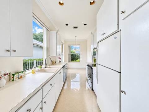 2571 SW Greenwich Way, Palm City FL - photo 13 of 33