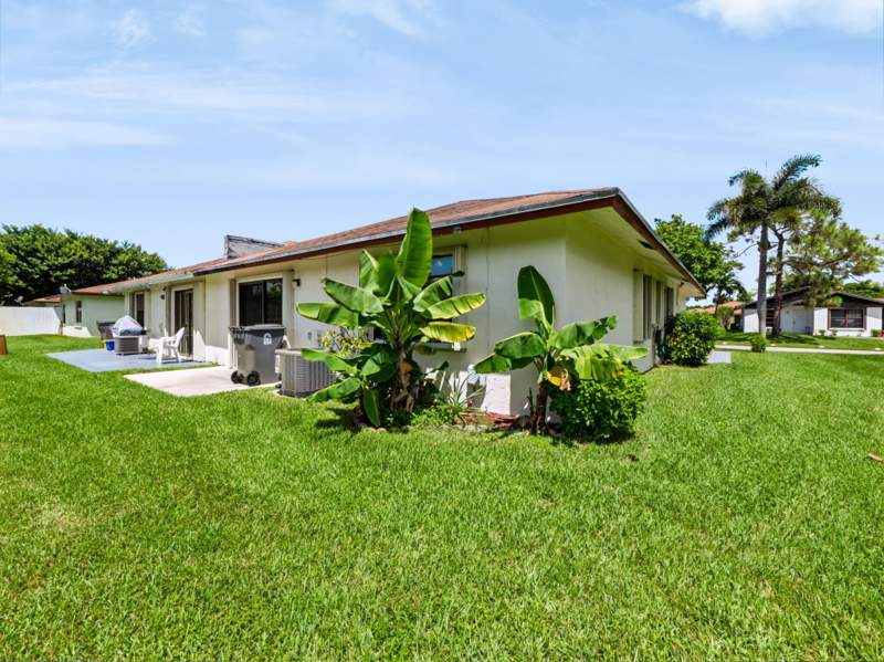 2 bedroom Villa at 4948 Regina Court, Palm Hill Villas Unit One, West Palm Beach — photo 3