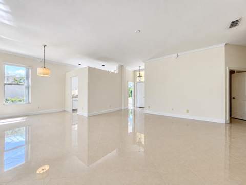 2571 SW Greenwich Way, Palm City FL - photo 10 of 33