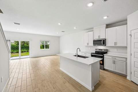 12997 SW Forli Way, Port St. Lucie FL - photo 12 of 39