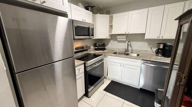 2 bedroom Condominium at 1037 Ashby D, Century Village, Deerfield Beach — photo 3