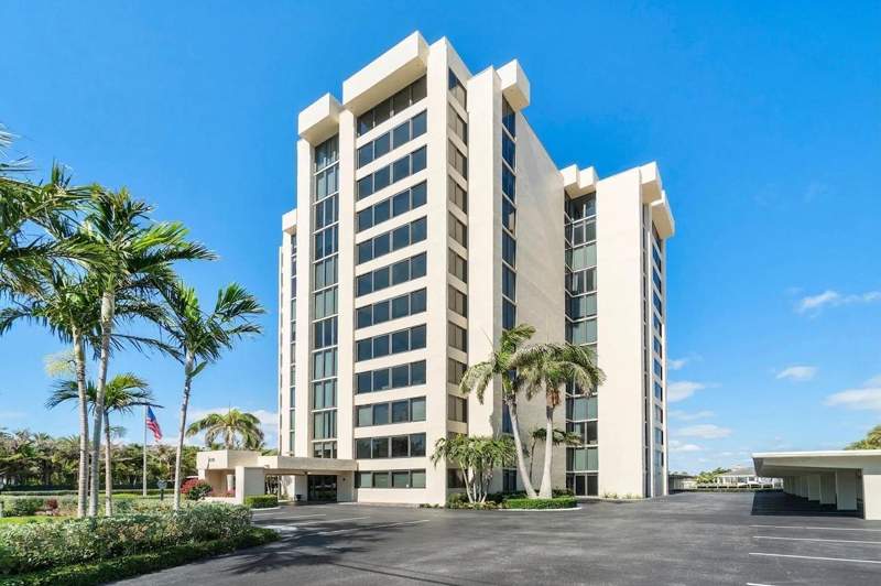 2 bedroom Condominium at 2220 S Ocean Boulevard #302, Court of Delray Condo, Delray Beach — photo 1