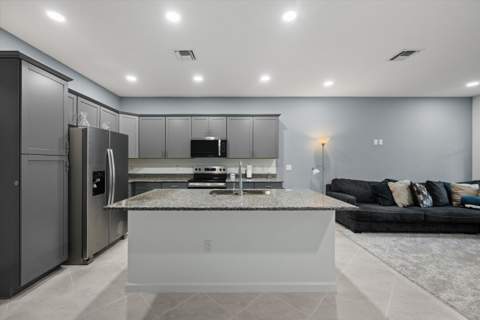 5001 N Longwood Lake Square, Westlake FL - photo 13 of 40