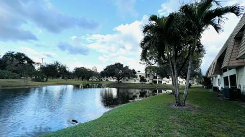 4205 Oak Terrace Drive, Greenacres FL - photo 23 of 29