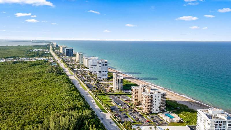 2 bedroom Condominium at 10044 S Ocean Drive #103, Sea Winds Condominium, Jensen Beach — photo 4