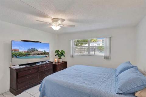 2651 Sunrise Lakes Drive #104, Sunrise FL - photo 9 of 31