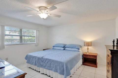 2651 Sunrise Lakes Drive #104, Sunrise FL - photo 8 of 31