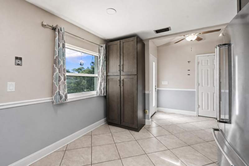 3 bedroom Single Family Residence at 5111 Eagle Drive, Holiday Pines Subdivision Phase Iib, Fort Pierce — photo 4
