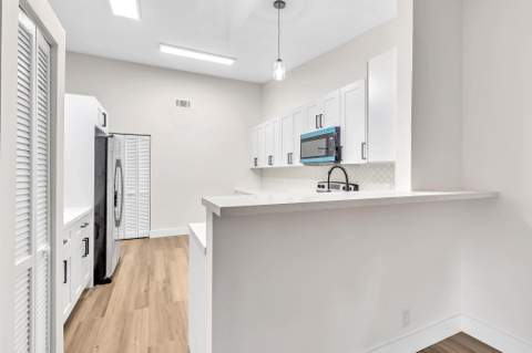 6014 NW 78th Way, Tamarac FL - photo 13 of 46