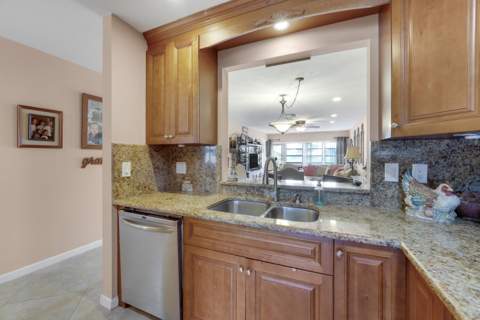 13602 Via Aurora #A, Delray Beach FL - photo 10 of 32
