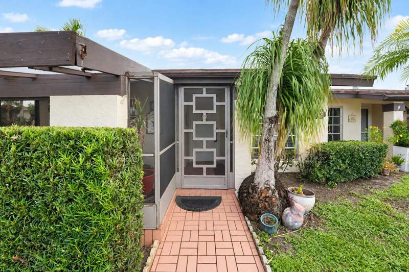 2 bedroom Villa at 13602 Via Aurora #A, Palm Greens At Villa Del Ray Condo II, Delray Beach — photo 3