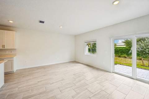 13001 SW Forli Way, Port St. Lucie FL - photo 8 of 39