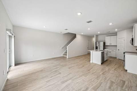 13001 SW Forli Way, Port St. Lucie FL - photo 10 of 39